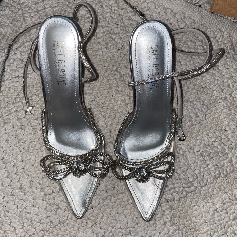 Cape Robbin Silver‎ Crystal Embellished Bow Heels